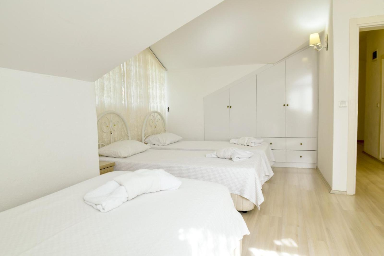 Kekik Azure Homes Oeluedeniz Fethiye Szoba fotó